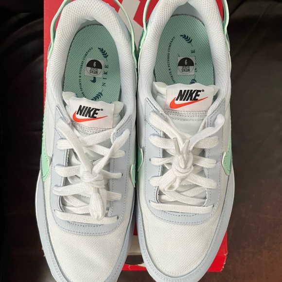 Nike waffle Debut - Picture 2 of 4